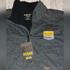 Ariat  1/4 Zip Up Long Sleeve NWT